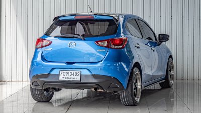 MAZDA2, 1.3 Sports High ปี 2015 สีน้ำเงิน  โฉม ปี14-ปัจจุบัน 5Dr