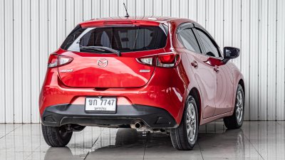 MAZDA2, 1.3 Sports High Plus ปี 2015 สีแดง โฉม ปี14-ปัจจุบัน 5Dr