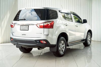 ISUZU MU-X, 1.9 (CD) ปี 2020 เกียร์AT สีเทาโฉม ปี13-20