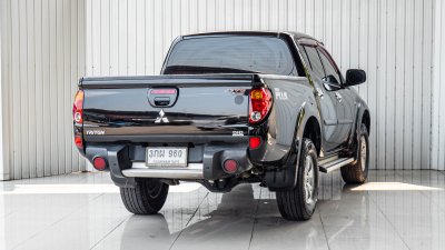 MITSUBISHI TRITON 2.5 GLS PLUS VG TURBO DOUBLE CAB 2014