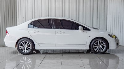 HONDA CIVIC, 1.8 S 2010 A/T สีขาวโฉม FD ปี05-12