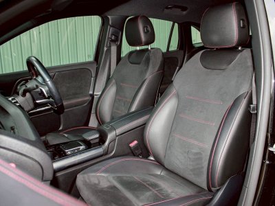 BENZ GLA200 AMG DYNAMIC ปี 2021 โฉม W247 ปี21-ปัจจุบัน สีดำ เกียร์AUTO ไมล์ 54,848 km.