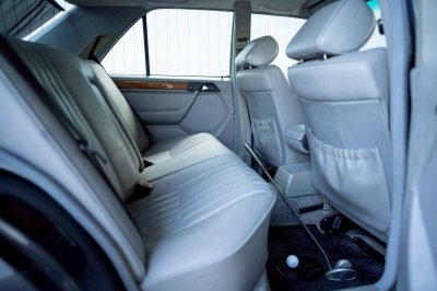 Benz E220 w124 code C ปี 1995