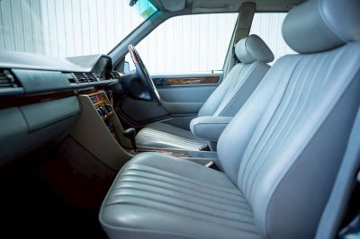 Benz E220 w124 code C ปี 1995