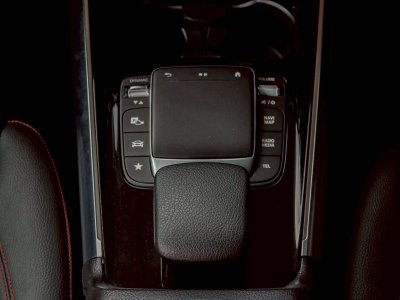 BENZ GLA200 AMG DYNAMIC ปี 2021 โฉม W247 ปี21-ปัจจุบัน สีดำ เกียร์AUTO ไมล์ 54,848 km.