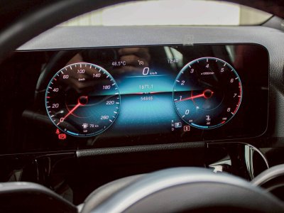 BENZ GLA200 AMG DYNAMIC ปี 2021 โฉม W247 ปี21-ปัจจุบัน สีดำ เกียร์AUTO ไมล์ 54,848 km.