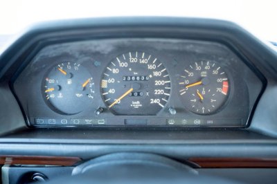 Benz 220E code B ปี 1993