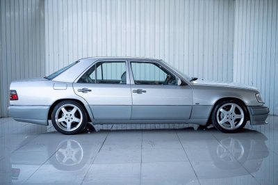 Benz 220E code B ปี 1993