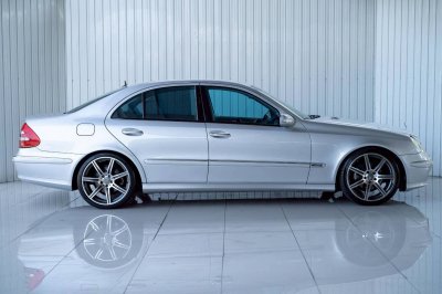 Benz E240 avangard w211 ปี 2004