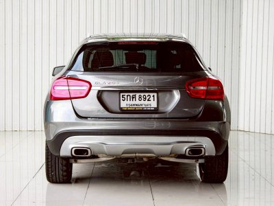 BENZ GLA-CLASS 200 ปี 2017 โฉม W156 ปี14-20 สีเทา เครื่องยนต์ เบนซิน เกียร์AUTO ไมล์ 116,496 km.