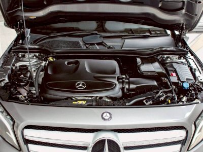 BENZ GLA-CLASS 200 ปี 2017 โฉม W156 ปี14-20 สีเทา เครื่องยนต์ เบนซิน เกียร์AUTO ไมล์ 116,496 km.