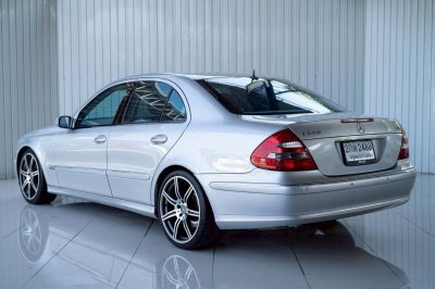 Benz E240 avangard w211 ปี 2004