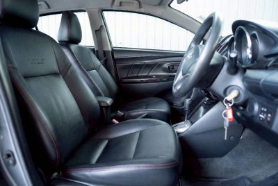 TOYOTA VIOS, 1.5 E ปี 2015 โฉม ปี13-ปัจจุบัน รถสวยมือเดียวป้ายแดง ไม่มีvat