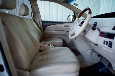 TOYOTA ESTIMA , 2.4 G ปี 2012 โฉม ปี10-ปัจจุบัน