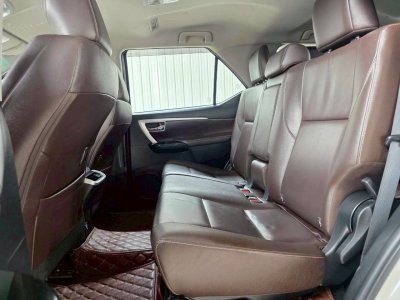 TOYOTA FORTUNER, 2.4 V 4WD ปี 2019 โฉม ปี15-ปัจจุบัน