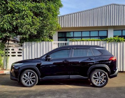 Toyota Corolla Cross 1.8 Hybrid Premium Safety ปี 2021 ไมล์ 70,xxx km. เครื่อง เบนซิน-ไฟฟ้า เกียร์ Auto สีดำ