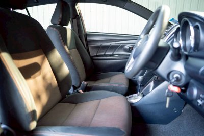 TOYOTA YARIS, 1.2 E ปี 2016 โฉม ปี13-19