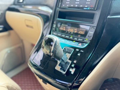 TOYOTA VELLFIRE, 2.4 V ปี 2009 โฉม ปี08-14 สีเทา AUTO เบนซิน ไมล์เพียง 210,397 km.