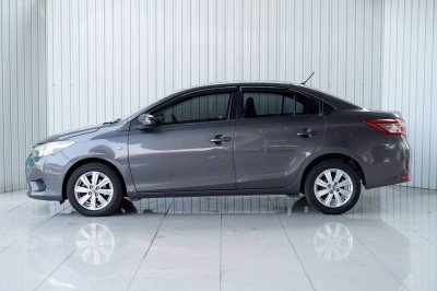 TOYOTA VIOS, 1.5 E ปี 2015 โฉม ปี13-ปัจจุบัน รถสวยมือเดียวป้ายแดง ไม่มีvat