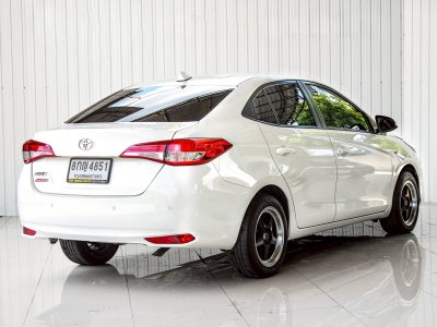 TOYOTA YARIS ATIV, 1.2 ENTRY ปี 2019 โฉม ปี17-22เกียร์ **Auto รถบ้านประหยัดน้ำมัน เบนซิน สีขาว ไมล์เพียง 84,662 km.