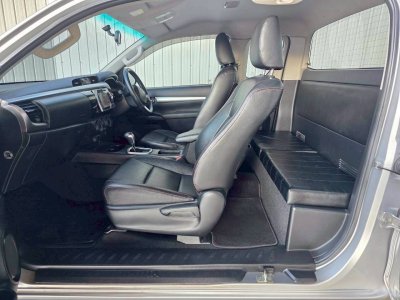 TOYOTA HILUX REVO, 2.4 E PLUS ปี 2019 โฉม PRERUNNER SMART CAB
