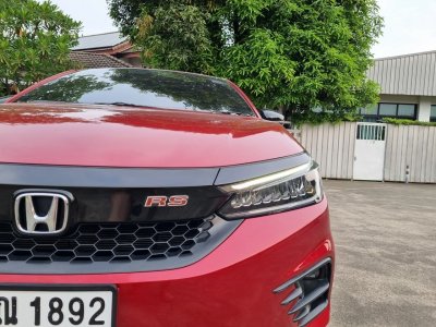 Honda City 1.0 Turbo RS Hatchback Top สุด ปี 2021 ไมล์ 93,xxx km. เครื่อง เบนซิน เกียร์ Auto สีแดง
