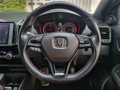 Honda City 1.0 Turbo RS Hatchback Top สุด ปี 2021 ไมล์ 93,xxx km. เครื่อง เบนซิน เกียร์ Auto สีแดง