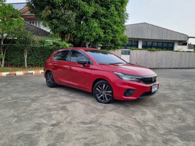Honda City 1.0 Turbo RS Hatchback Top สุด ปี 2021 ไมล์ 93,xxx km. เครื่อง เบนซิน เกียร์ Auto สีแดง
