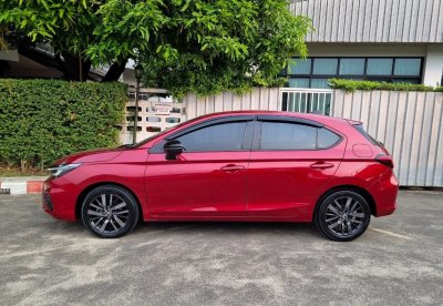 Honda City 1.0 Turbo RS Hatchback Top สุด ปี 2021 ไมล์ 93,xxx km. เครื่อง เบนซิน เกียร์ Auto สีแดง