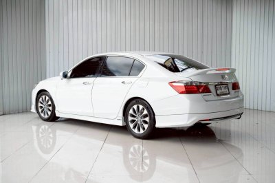 HONDA ACCORD, 2.4 EL i-VTEC ปี 2013 โฉม ปี13-19 รถมือเดียวออกห้างป้ายแดง