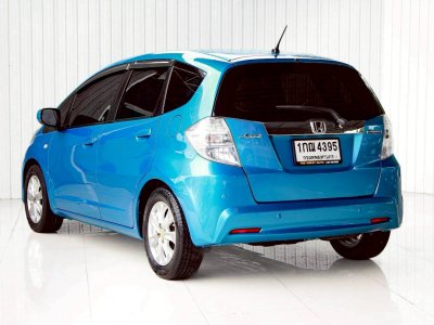 HONDA JAZZ, 1.3 HYBRID ปี 2012 โฉม ปี08-14 เกียร์AUTO สีฟ้า เครื่องยนต์ เบนซิน + ไฟฟ้า ไมล์น้อย 208,884 Km.