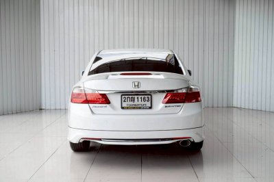 HONDA ACCORD, 2.4 EL i-VTEC ปี 2013 โฉม ปี13-19 รถมือเดียวออกห้างป้ายแดง