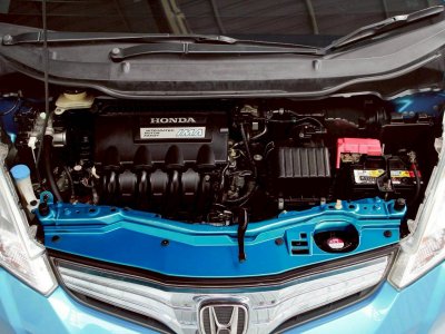 HONDA JAZZ, 1.3 HYBRID ปี 2012 โฉม ปี08-14 เกียร์AUTO สีฟ้า เครื่องยนต์ เบนซิน + ไฟฟ้า ไมล์น้อย 208,884 Km.