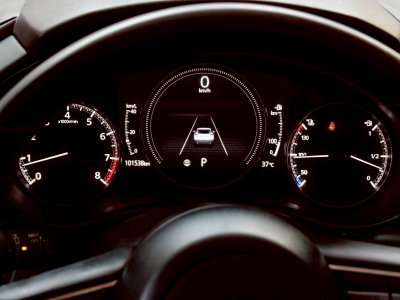 MAZDA CX-30, 2.0 S ปี 2020 โฉม ปี19-ปัจจุบัน เบนชิน สีแดง เกียร์ AUTO ไมล์เพียง 101,538 km.