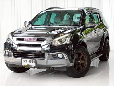 ISUZU MU-X, 3.0 4WD (DVD Navi) ปี 2017 (VAT) โฉม ปี13-20 เกียร์ AUTO สีดำ ดีเซล ไมล์เพียง 175,634 km.