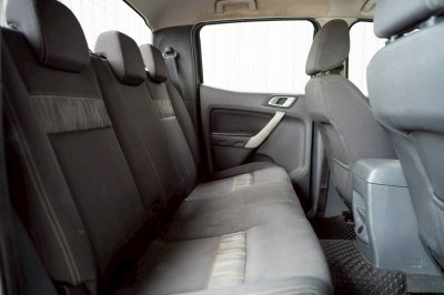 FORD RANGER, 2.2 XLT ปี 2013สีเทา โฉม HI-RIDER DOUBLE CAB