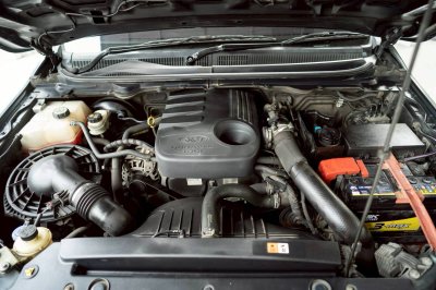 FORD RANGER, 2.2 XLT ปี 2013สีเทา โฉม HI-RIDER DOUBLE CAB