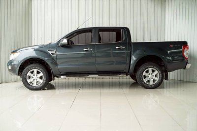 FORD RANGER, 2.2 XLT ปี 2013สีเทา โฉม HI-RIDER DOUBLE CAB