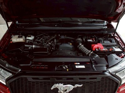 FORD EVEREST, 2.0 BI-TURBO 4WD TITANIUM PLUS ปี 2019 (VAT) โฉม ปี15-22 เกียร์ AUTO ดีเซล สีแดง รถบ้านพร้อมใช้งาน ไมล์เพียง 202,395 km.