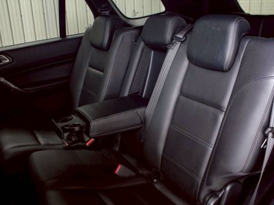 FORD EVEREST, 2.0 BI-TURBO 4WD TITANIUM PLUS ปี 2019 (VAT) โฉม ปี15-22 เกียร์ AUTO ดีเซล สีแดง รถบ้านพร้อมใช้งาน ไมล์เพียง 202,395 km.