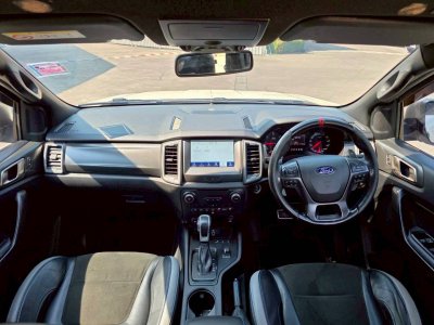 FORD RANGER, 2.0 RAPTOR BI-TURBO 4WD ปี 2018 เกียร์A/T สีขาวโฉม DOUBLE CAB