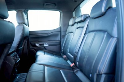 FORD RANGER, 2.0 TURBO WILDTRAK ปี 2022 เกียร์A/T ขับ 2 สีเทาโฉม HI-RIDER DOUBLE CAB