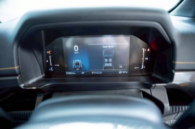 FORD RANGER, 2.0 TURBO WILDTRAK ปี 2023 เกียร์A/T ขับ 2 สีเหลืองโฉม HI-RIDER DOUBLE CAB