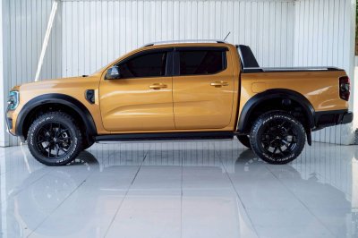 FORD RANGER, 2.0 TURBO WILDTRAK ปี 2023 เกียร์A/T ขับ 2 สีเหลืองโฉม HI-RIDER DOUBLE CAB