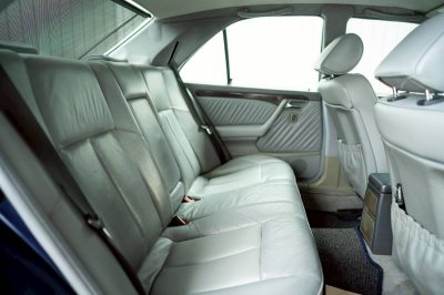 Benz C220 W202 Elegance ปี 1995