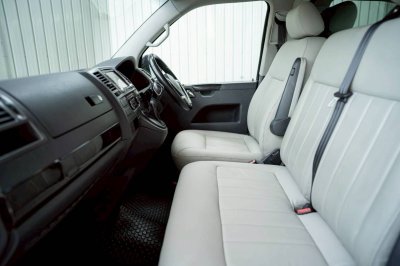 Volkswagen Caravelle 2.0 Bi-Turbo TDi ปี 2012 (จดปี 2013)