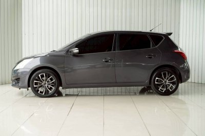 NISSAN PULSAR, 1.8 V ปี 2013 สีเทา โฉม ปี12-ปัจจุบัน