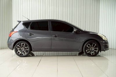 NISSAN PULSAR, 1.8 V ปี 2013 สีเทา โฉม ปี12-ปัจจุบัน
