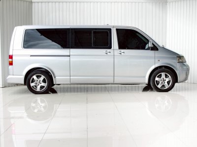 VOLKSWAGEN CARAVELLE, 3.2 V6 ปี 2008 โฉม ปี06-ปัจจุบัน เกียร์ Auto ทิปโทรนิค เดินหน้า 6 speed สีเทา เครื่องยนต์ เบนซิน ไมล์ 262,205 km