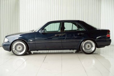 Benz C220 W202 Elegance ปี 1995